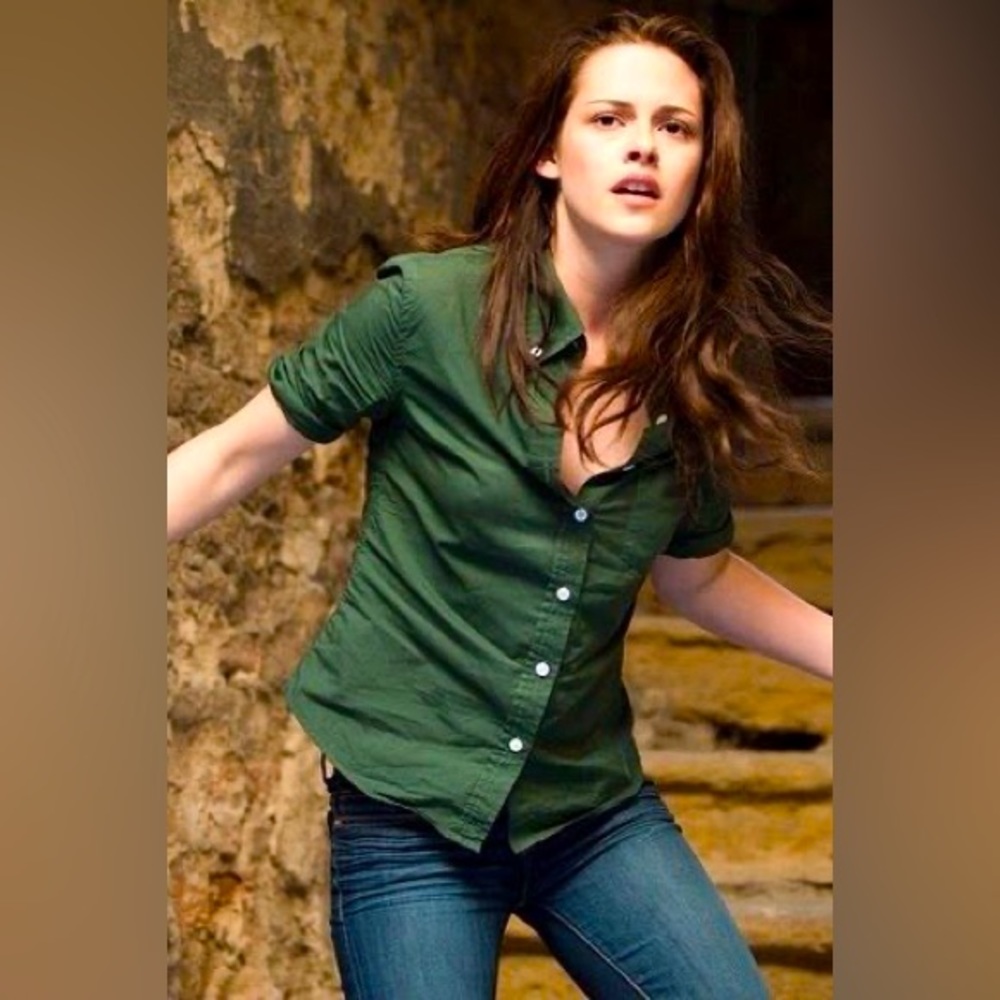 Bella Swan ALT Hunter Green button up shirt, Small